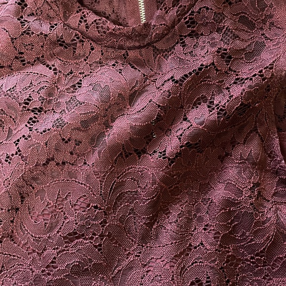 Garage burgundy lace sleeveless romper medium - Picture 8 of 9